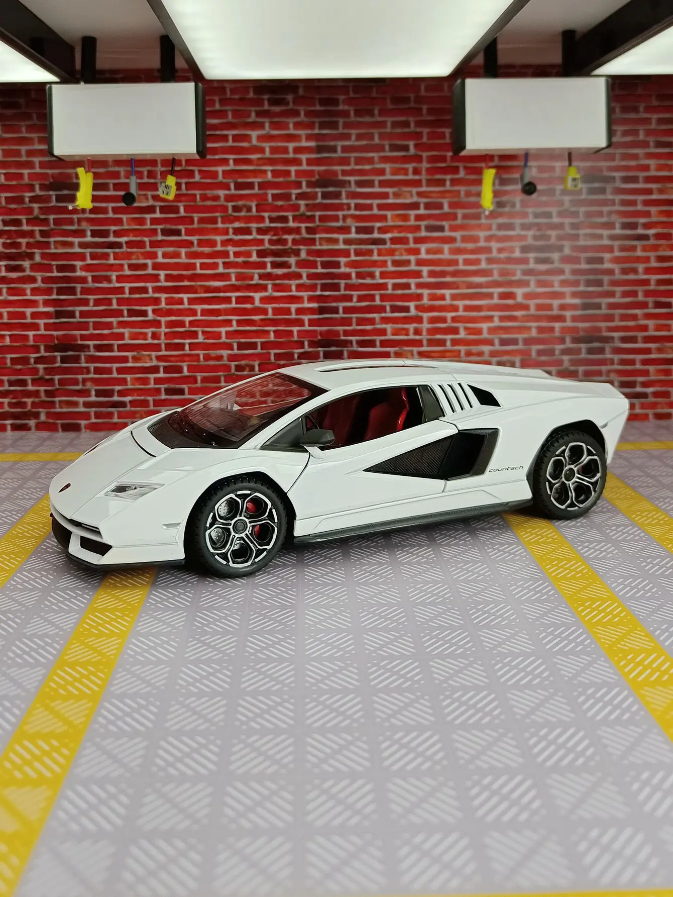 1:24 Lamborghinis Lpi-800 Simulation Alloy Sports Car Model Sound And Light Pull Back To Children's Toys