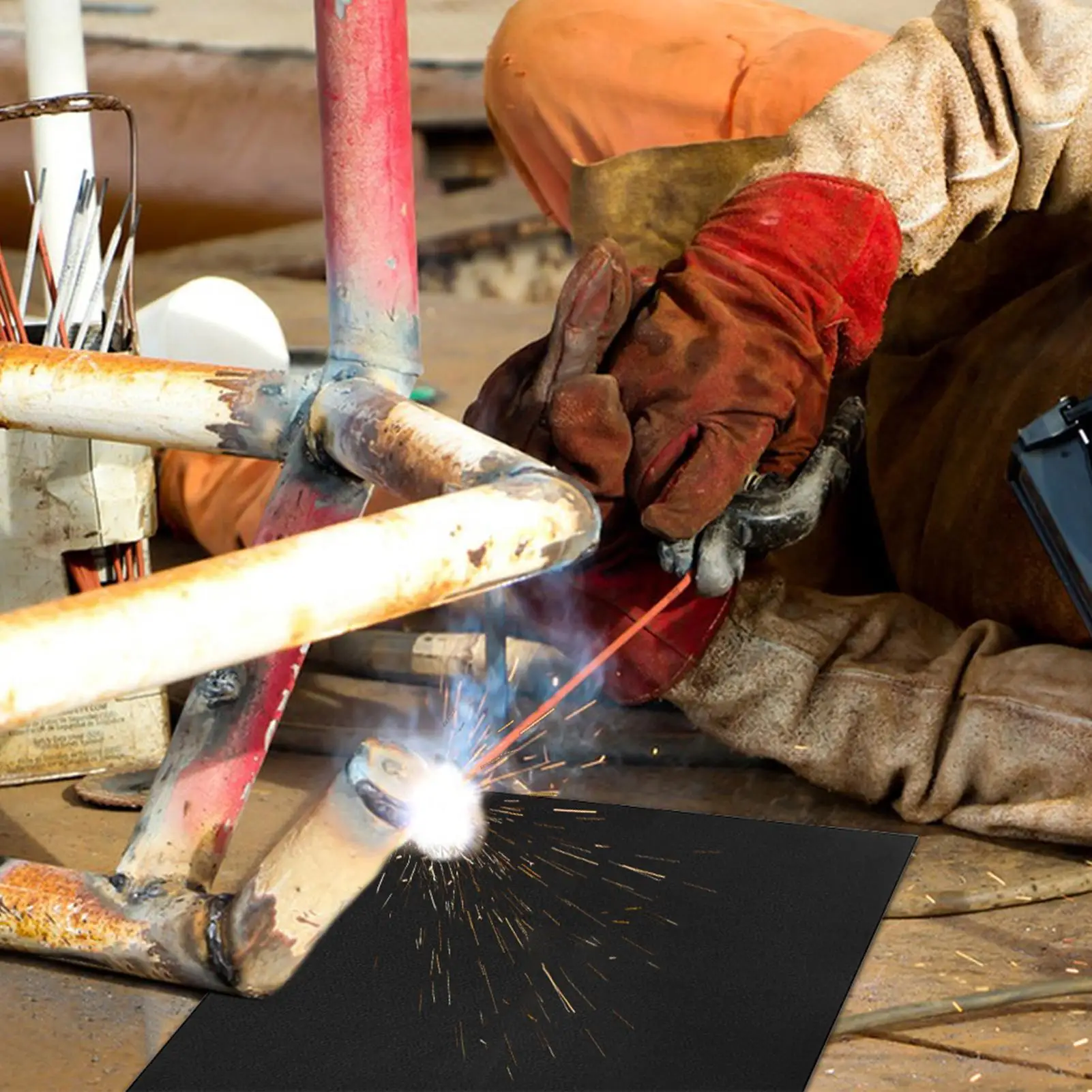 

Огнеупорное сварочное покрывало-протектор, изоляционная подкладка для сварки, для сварщиков, металлистов, механиков, мастерских, гаражей