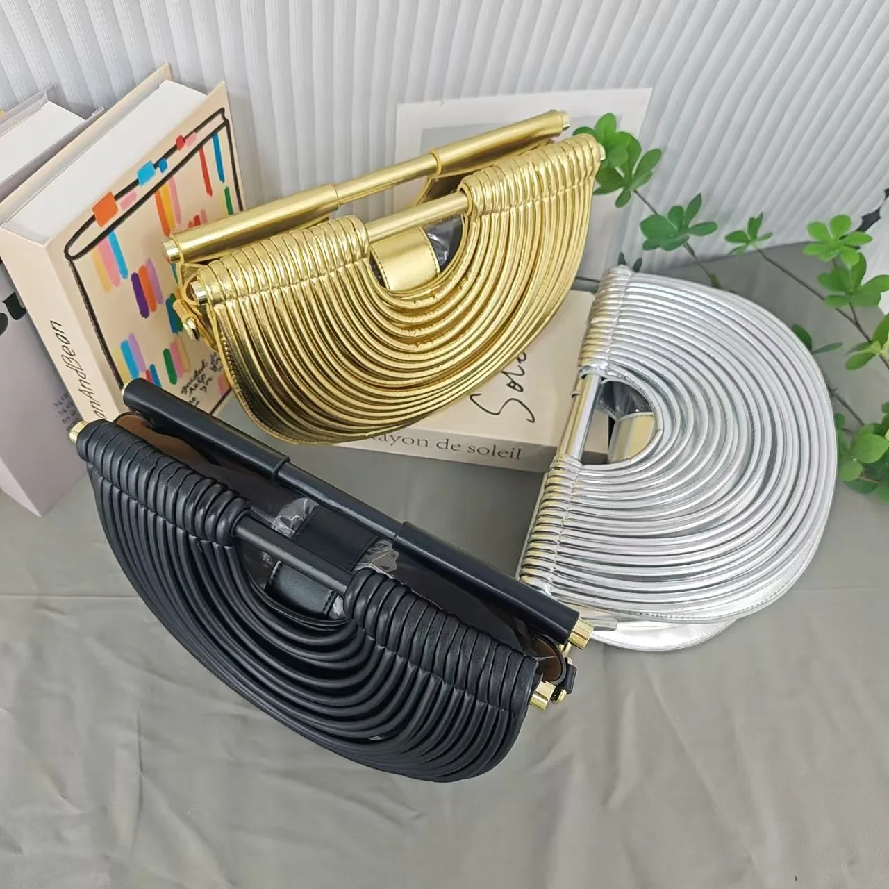 

Vintage Trendy Diaper Bag Women Luxury Crossbody Bag High-End Designer Handbag Minimalist Elegant Large Capacity Leather Tote