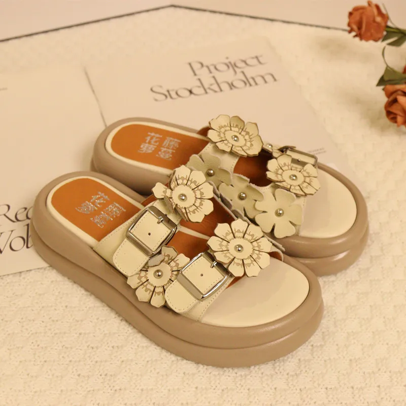 Leather Flower Vine Women's Sandals Open Toe Flat Bottom Casual Thong Slippers Thick Heel Summer Season PU Sole Flip Flops