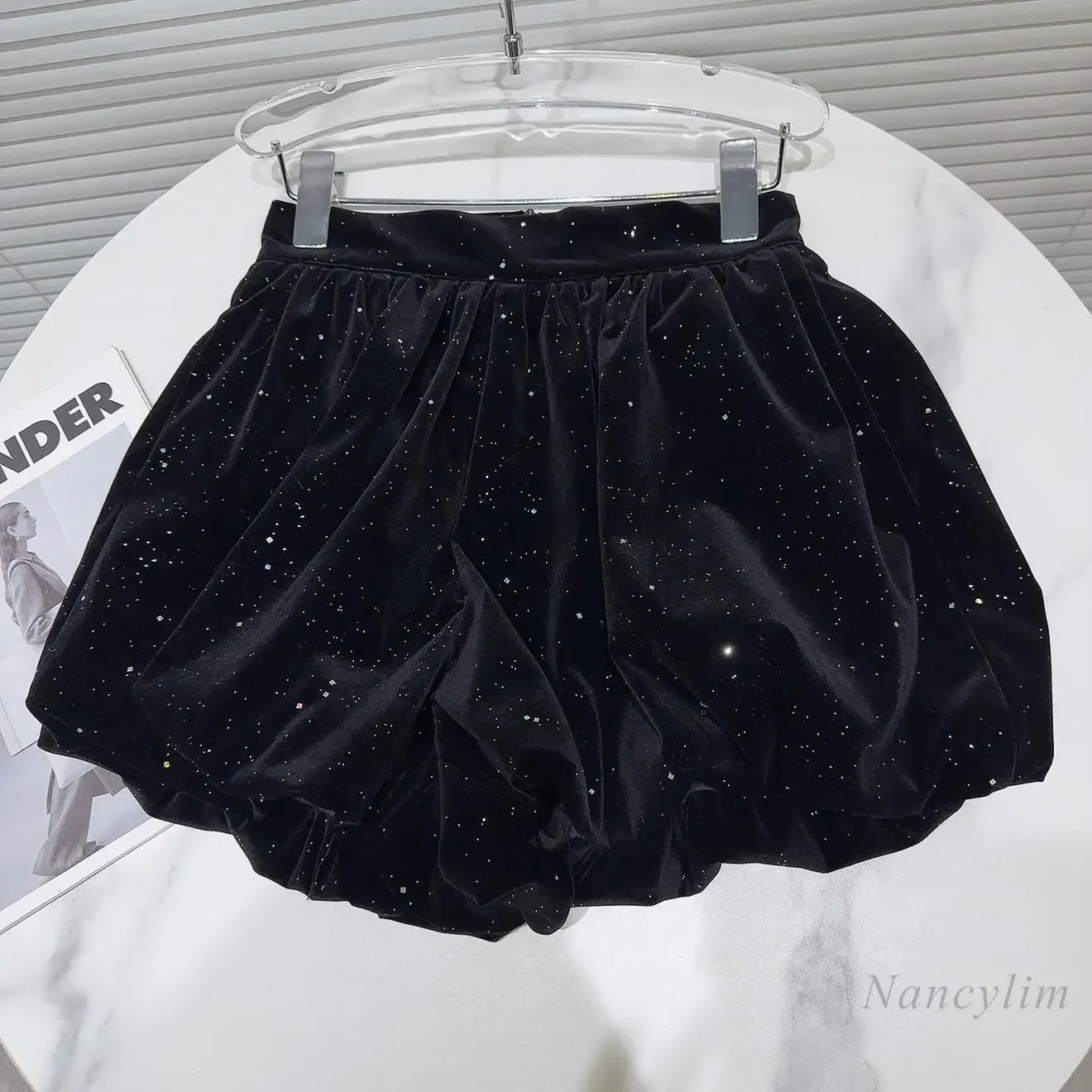 2025 Spring New Temperament Celebrity Glitter Velvet Fabric Solid Color Skirt Short Bud Skirt for Women