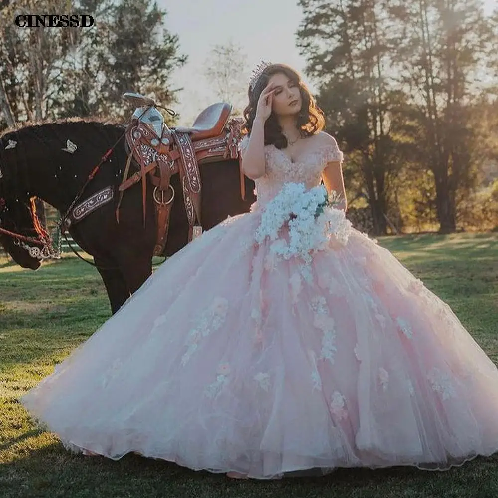 Бальное платье принцессы с круглым вырезом, розовое платье Quinceanera без рукавов, 2022 вечерние, платье с 3D кружевной аппликацией, модное с открытыми плечами