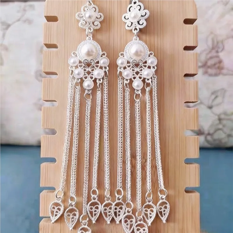 ﻿Mongolian Ethnic Tassel Earrings Metal Ear Jewelry Ethnic Fashion Dance Performance Accessories Ornaments