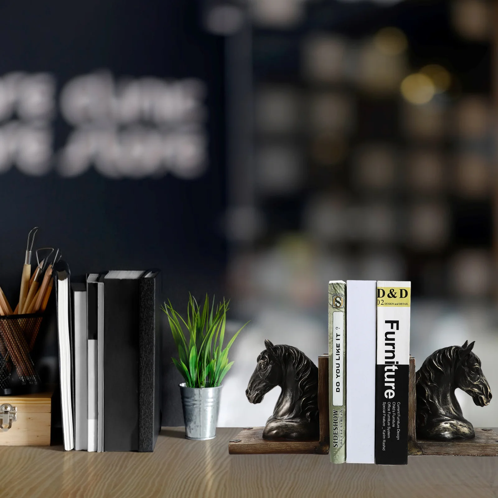 1Pair Resin Retro Bookend Horse Head Design Smooth Grinding No Injury Corner Decorative Bookend for Shelf Or Desk Use