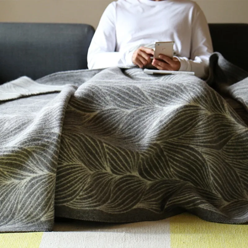 Pure wool Knitted sofa Autumn and winter Double-sided nap blanket