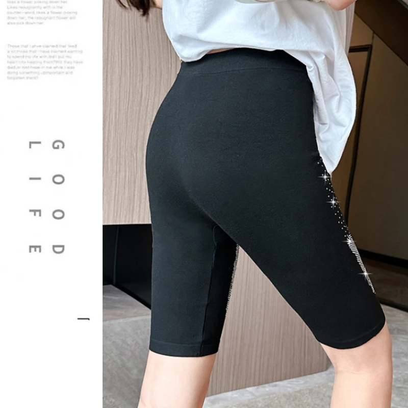 Black Stretch Rhinestone Skinny Shorts Women Leggings Stars Letter Hot Drilling Knee-length Elastic Short Pant Slim Yoga Legging