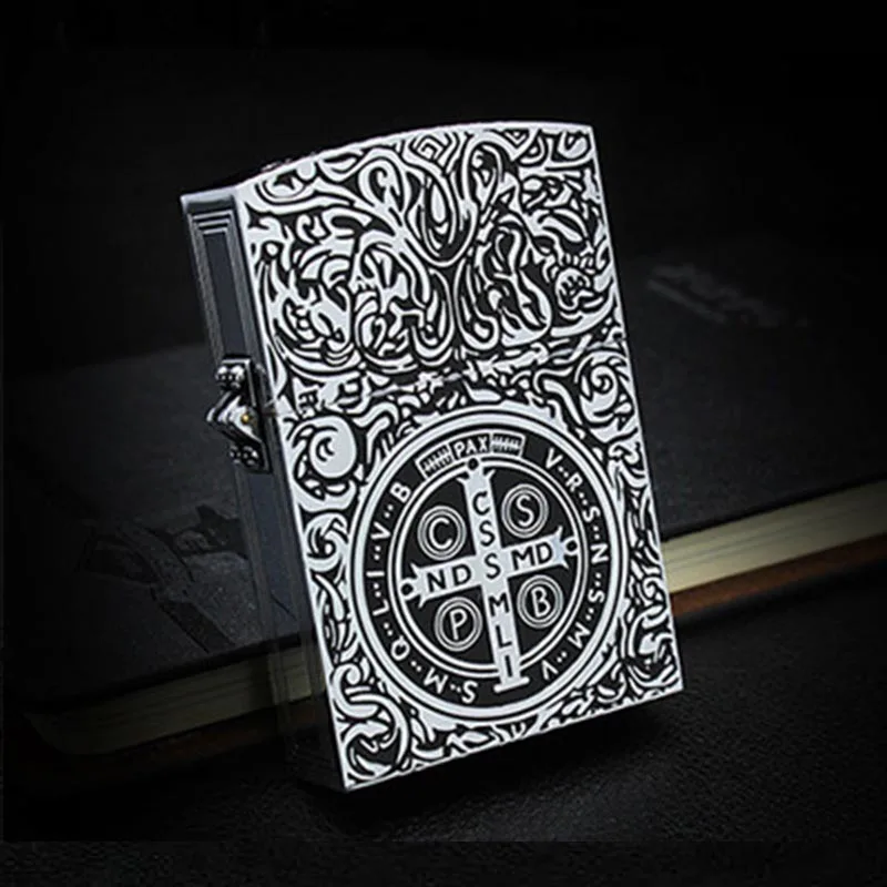 1:1 Metal Personality Limited Edition ZORRO Large Fuselage Kerosene Lighter Constantine Creative Heavy Armor Extra Large Lighter