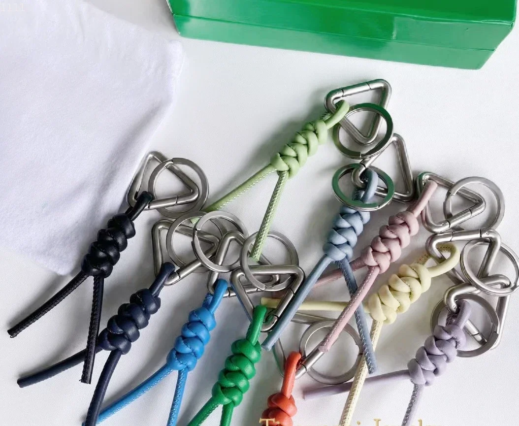 

New Creative Trend Triangle Keychain Weaving Diamond Knot Keyring Keychain Hanger Luggage Accessories Hanging Decorations