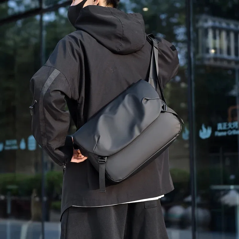 

Men's Black Minimalist Shoulder Bag, High-Quality Waterproof Briefcase, Crossbody Bag, Business Style Messenger Bags for Men
