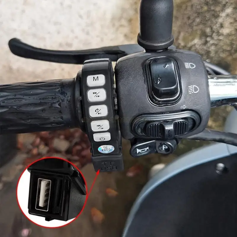 

Skull-Shaped Motorcycle Speaker Waterproof Subwoofer with MP3 Player Radio System, Wireless Motorbike Stereo System