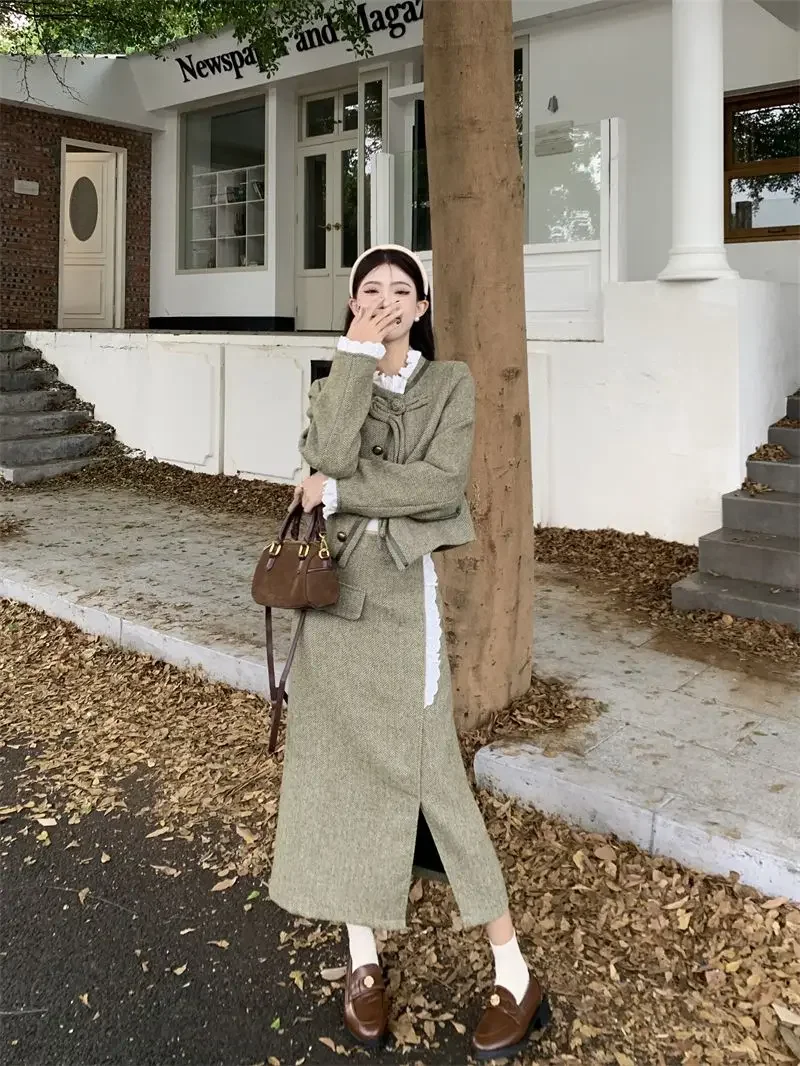 2024 Winter New Elegant Long Sleeve Set for Women Unique Short Coat Winter Split Hip Wrapping High-end Half Skirt Two-piece Set