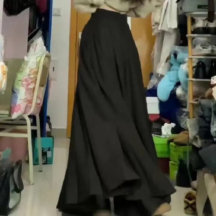 Vintage high-waisted umbrella skirt Maillard 2025 spring and summer pear-shaped thin gentle wind drape pleated skirt skirt women