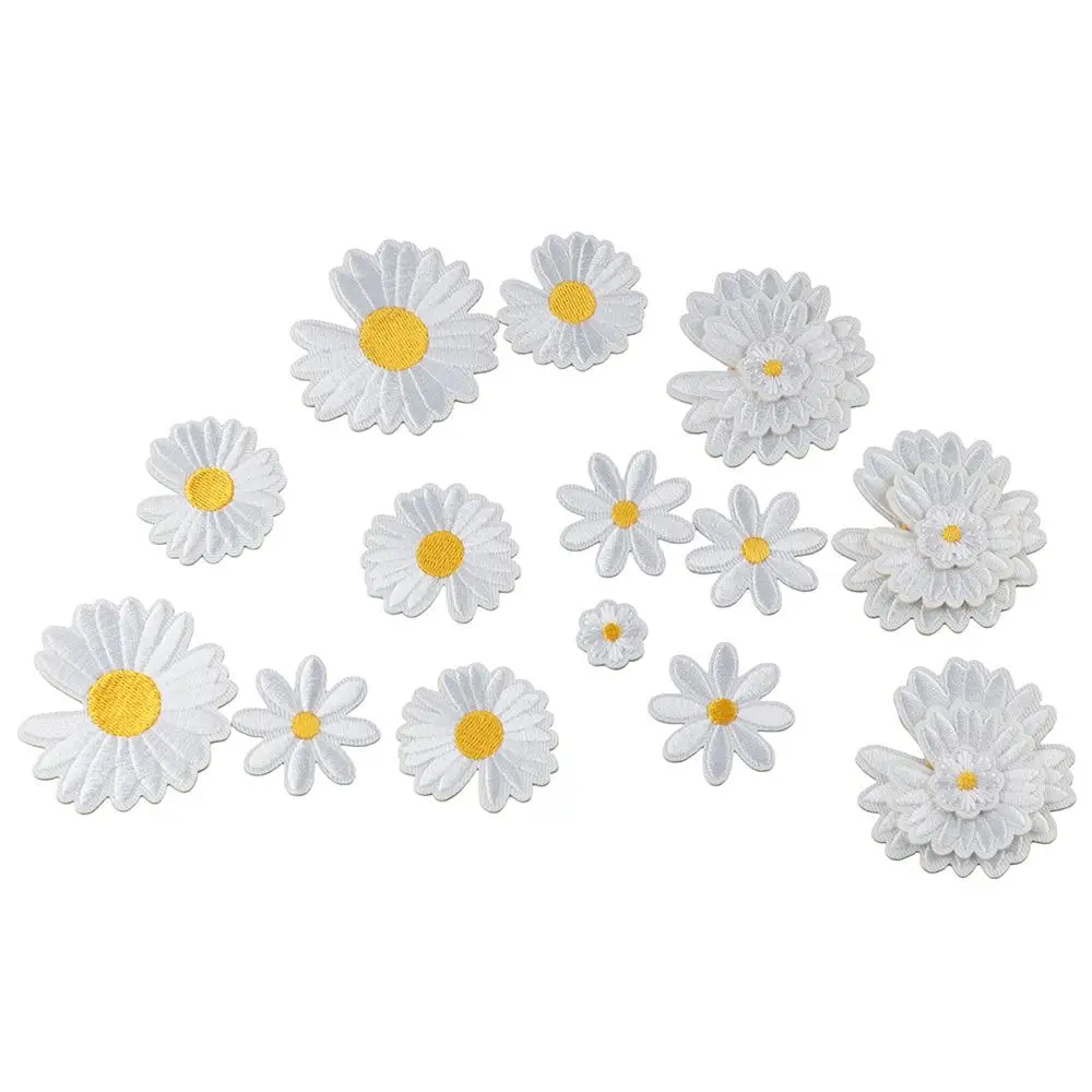 30PCS Daisy Iron On Patches White Daisy Embroidered Patch,Cute Flower Delicate Embroidered Appliques for Clothes Backpacks Jeans