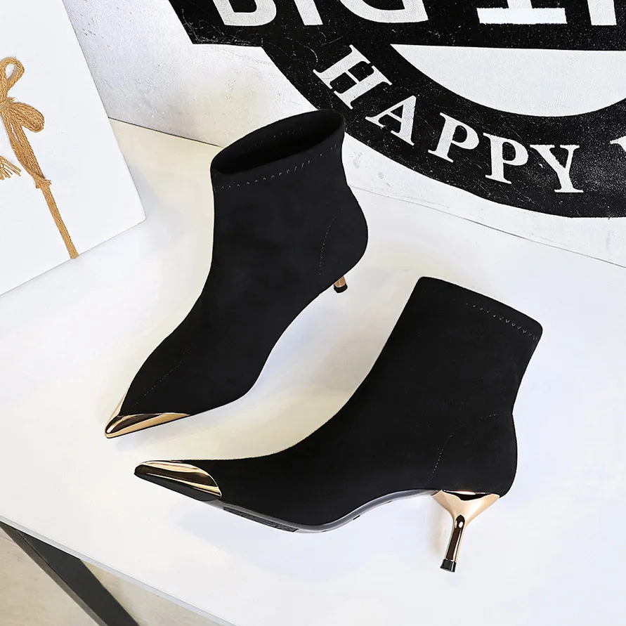 

Модные женские замшевые ботильоны, зимняя обувь для вечеринок, облегающие ботинки с острым носком и металлическим носком