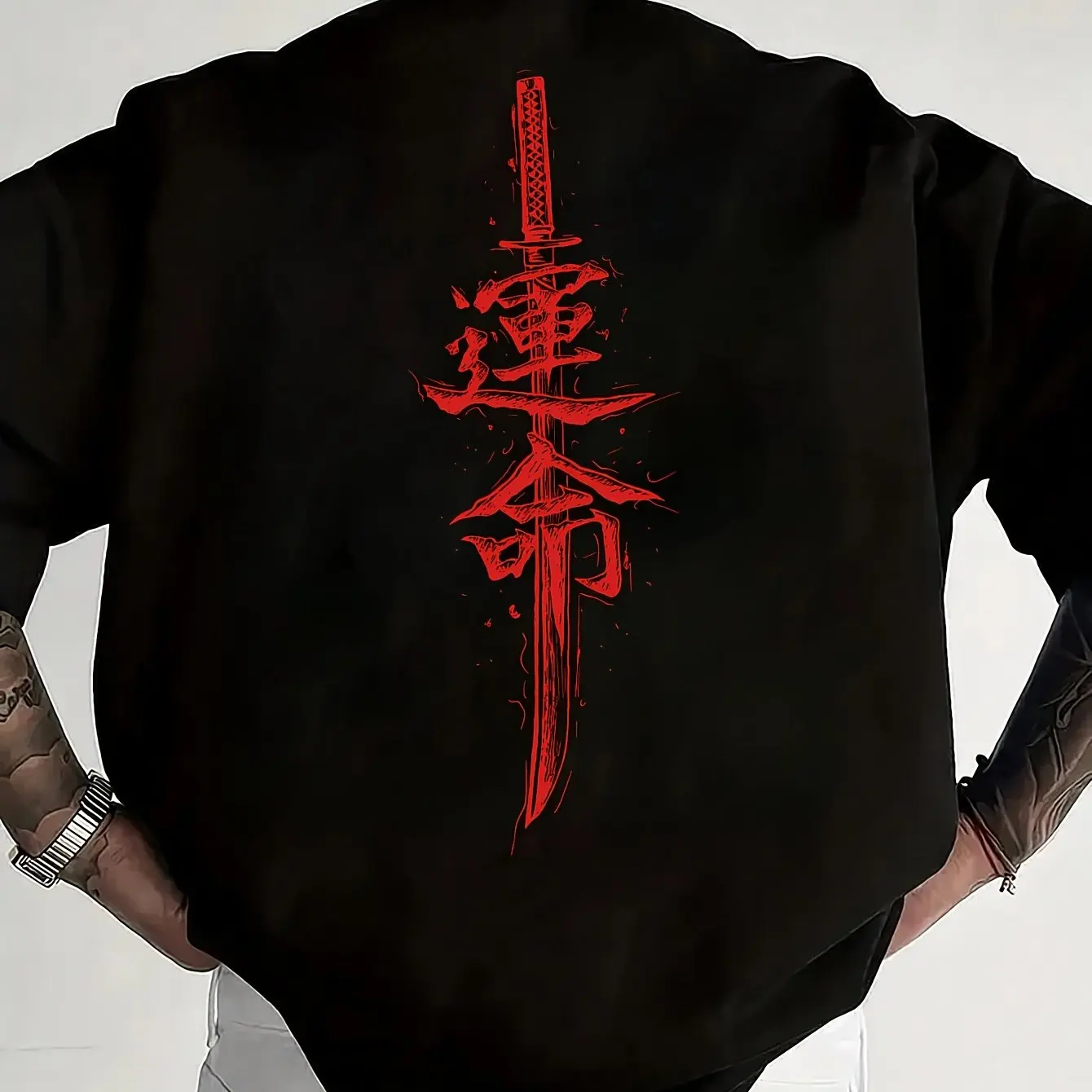 

2025 new A men's short-sleeved T-shirt with a Japanese samurai sword pattern, and a fashionable and casual round-neck top