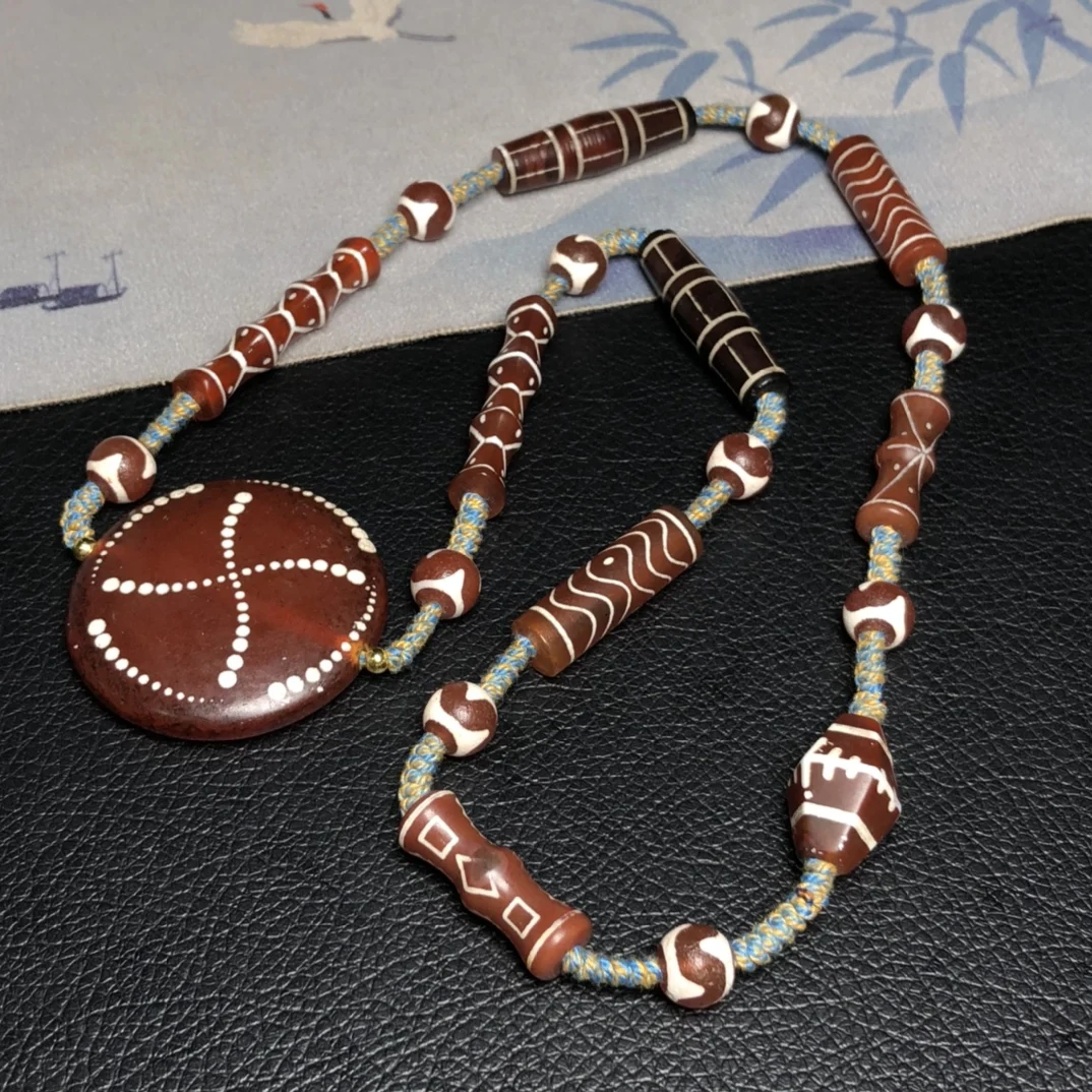 Old dzi necklace, hand-woven by designer, with amulet Buddha pendant, accessories, collectibles, unisex, cultural play