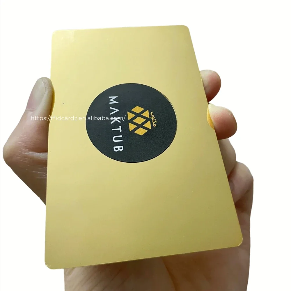 

Programmable Rfid Social Media Gold Metal Nft Card Metal Business Card Blank with n Tag213 Chip