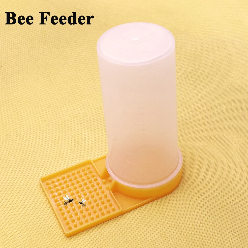 

Honey Bee Feeder 518 Type Watering Plastic Large Capacity Bottle Tank Beehive Feeding Anti-theft Plastic Beekeeing Supplies 1PCS