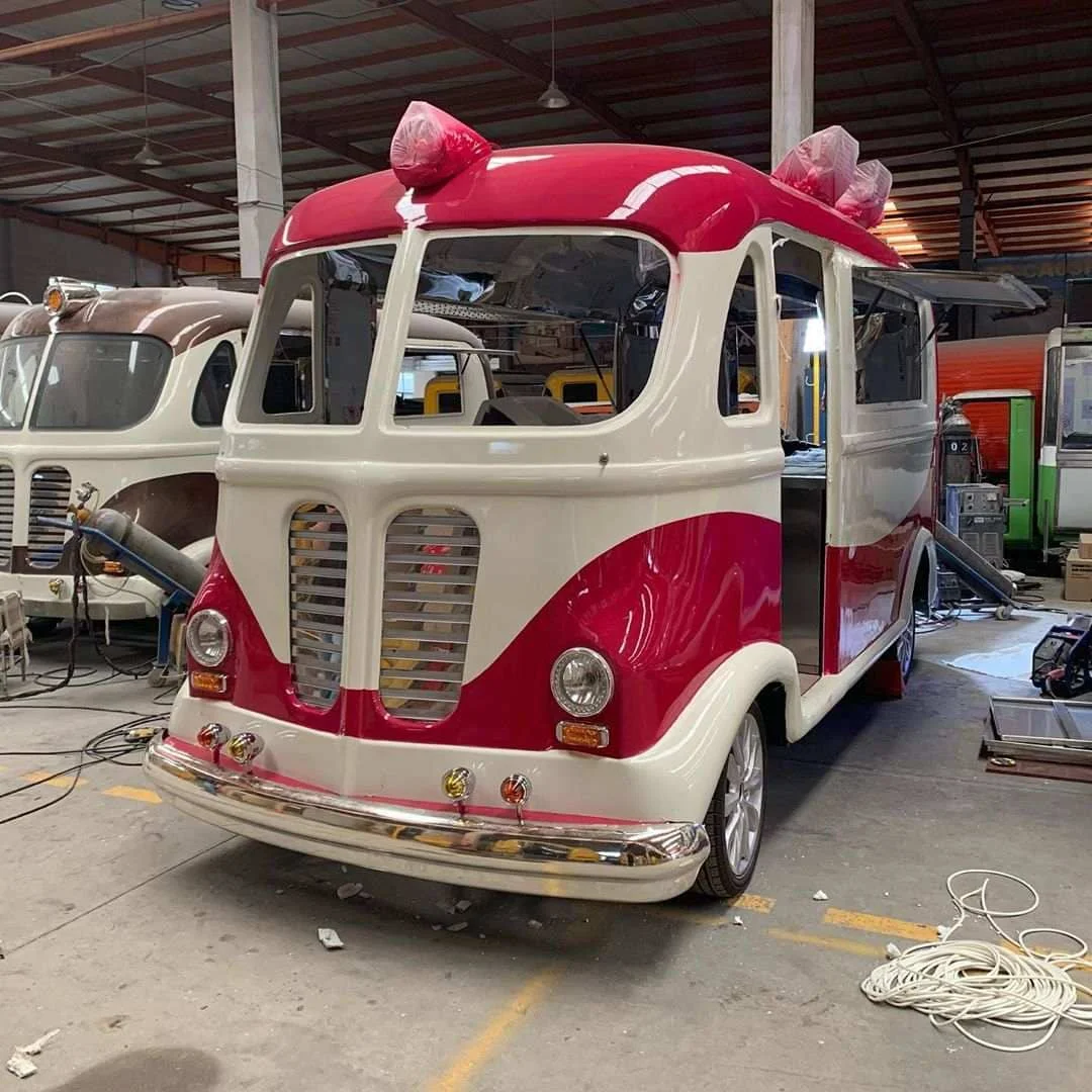 Mobiele voedselkar Outdoor Street elektrische voedselwagen te koop Europa Aangepaste cateringverkoopwagen