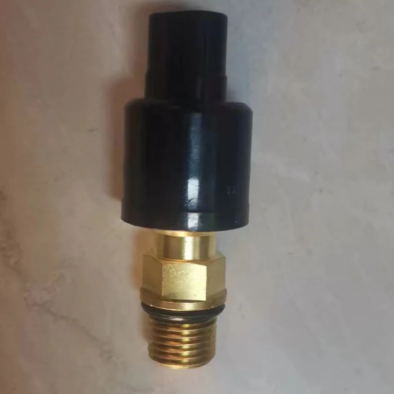 4254563 20PS586-8 20PS982-1 EX120-2 EX120-3 EX200-2 EX200-3 EX120-5 EX200-5 Interruptor do sensor de pressão para peças da máquina escavadora Hitachi