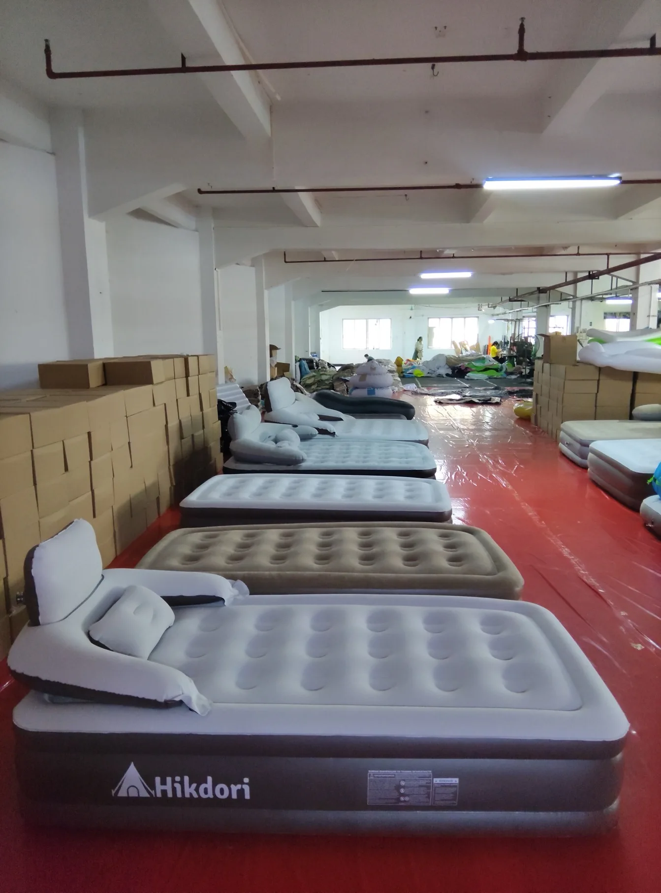 Foldable Modern Air Bed Twin Full King Size PVC Inflatable Mattress with Built Pump Flocking Camping Outdoor Indoor