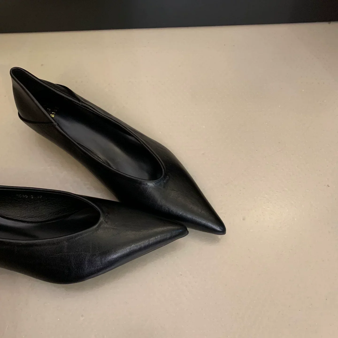 2026 Neue Marken-Damenpumps Elegante Dünne High Heels Modische Spitze Flache Slip-On Schuhe – Detail 22