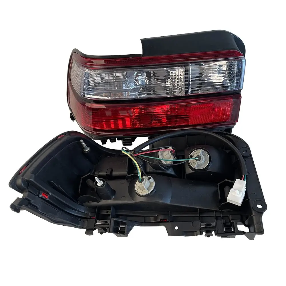 A Pair Car Tail Light Rear Brake Lamp For Toyota Corolla AE100 AE101 AE104 1992 1993 1994 1995 81550-1A720 81560-1A630