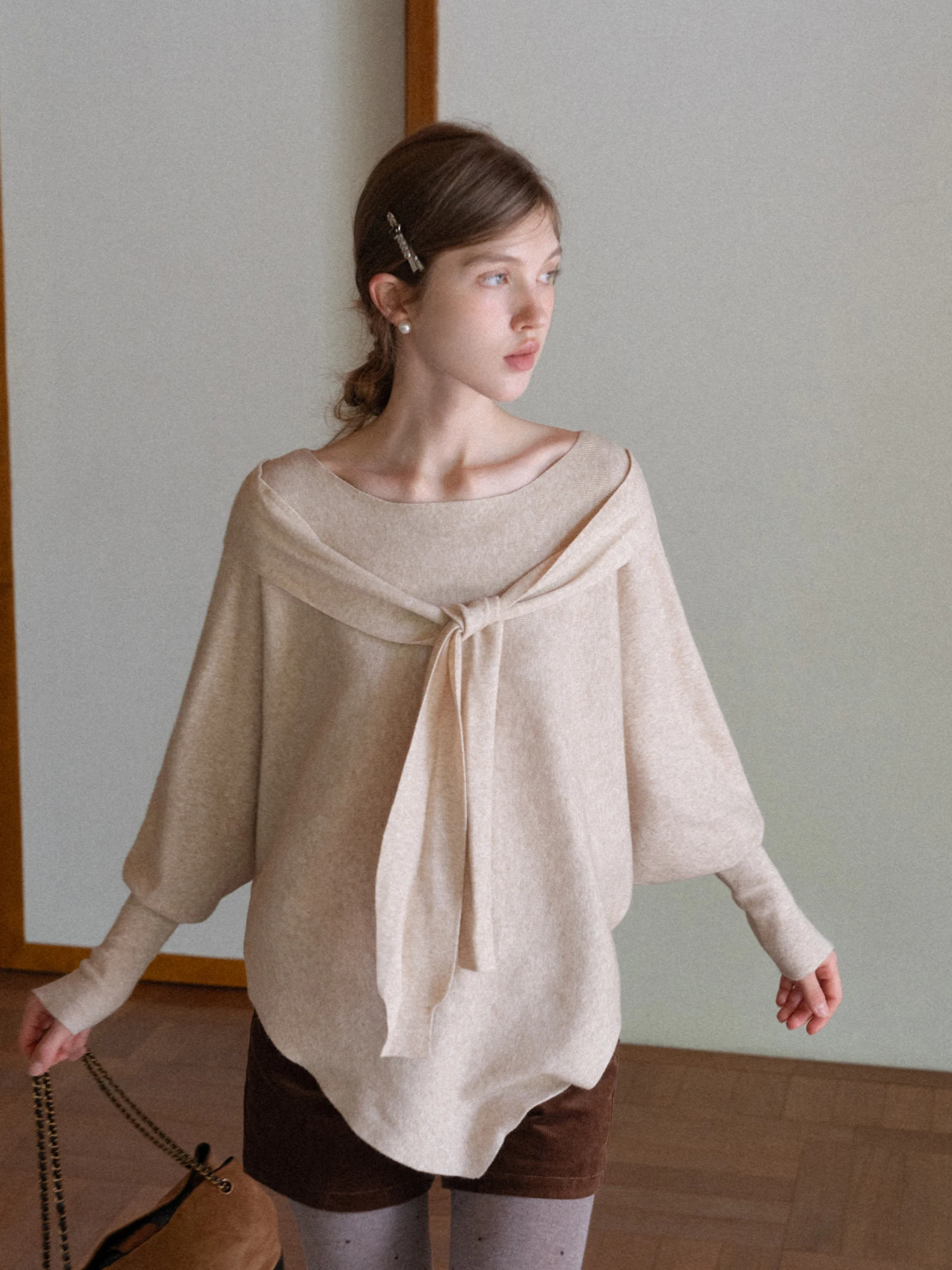 

Oversized Batwing Sve Knitwear Women's Autumn Winter Loose Slimming Top EGGKA Oaeal Tied Side Slant Design Casual Sle