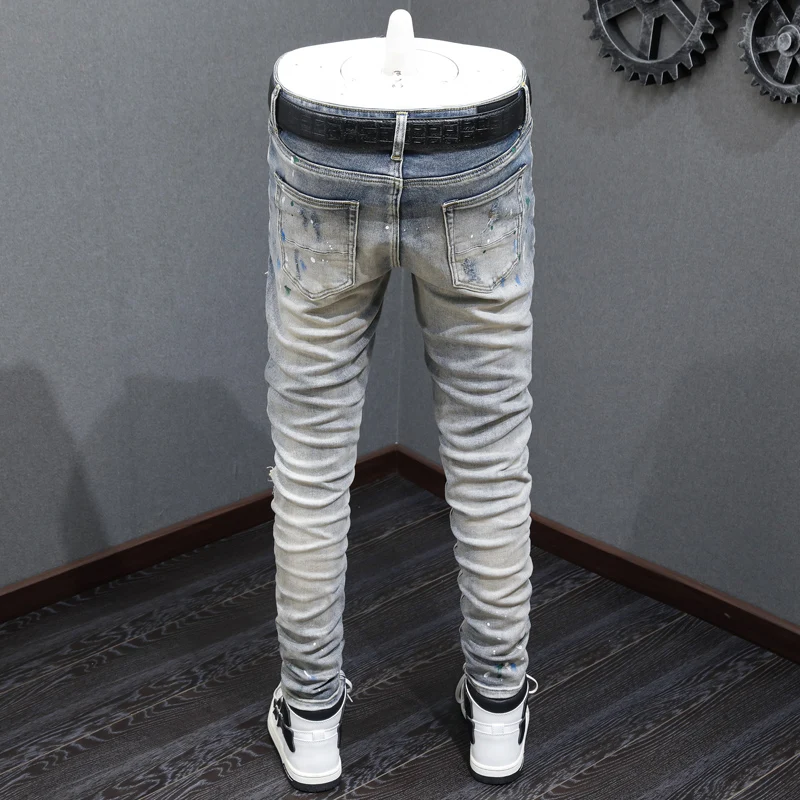 High street fashion new jeans, washed with water, nostalgic stretch, slim fit, retro light blue, ripped patch jeans, hip-hop bra