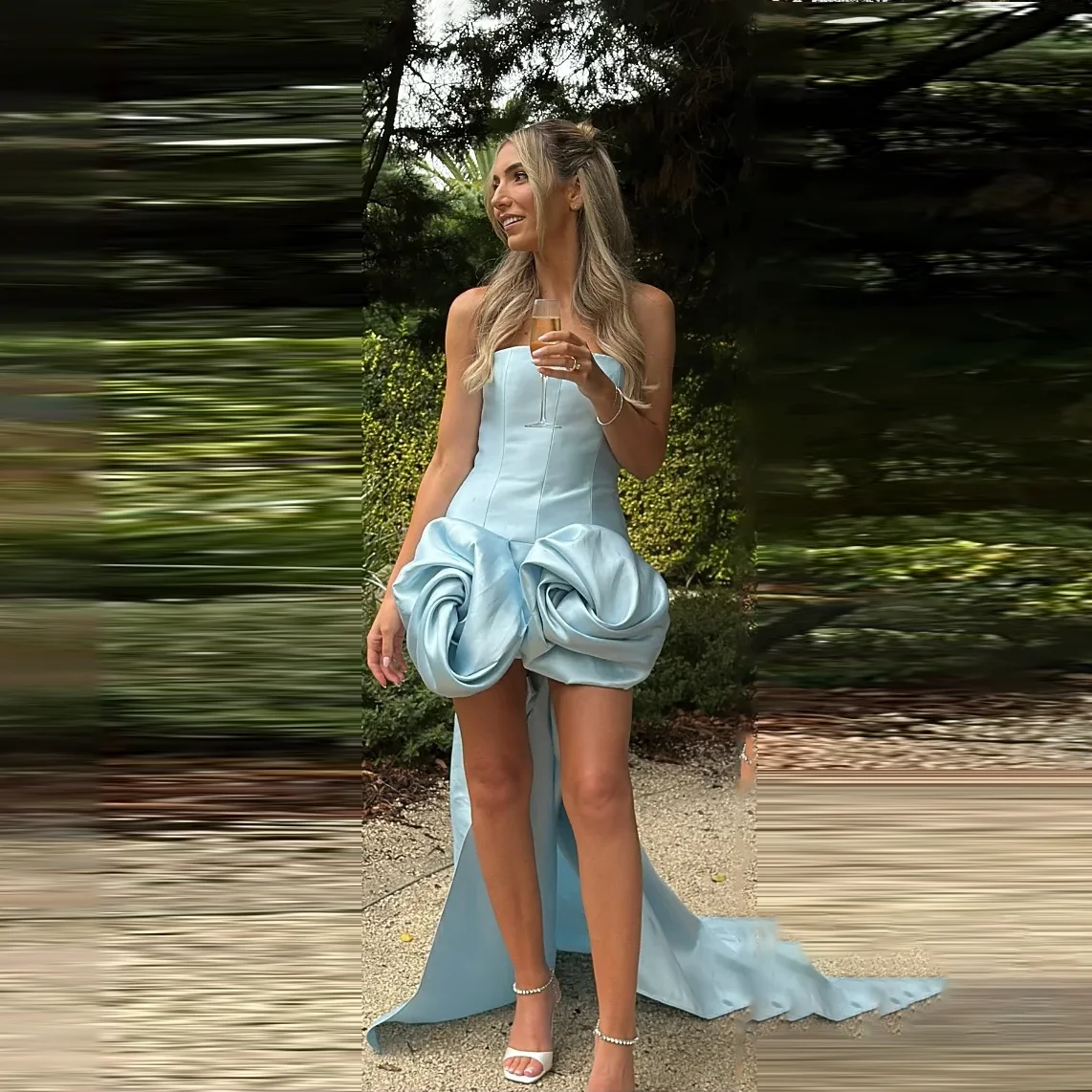 Sweety Himmelblaue Damenkleider zum Feiern, hoch niedrig, drapiert, plissiert, Blasenmädchenkleid, trägerlos, schulterfrei, floral, lange Ballkleider