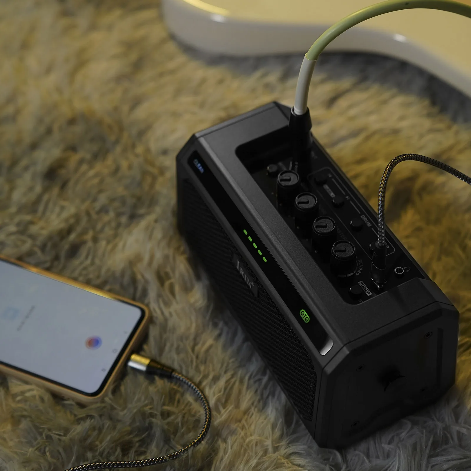 IRIN Electric Guitar Speaker Mini USB Type-C Charging Bluetooth Built-In Drum Player Audio LED Strip 10W Output Speaker