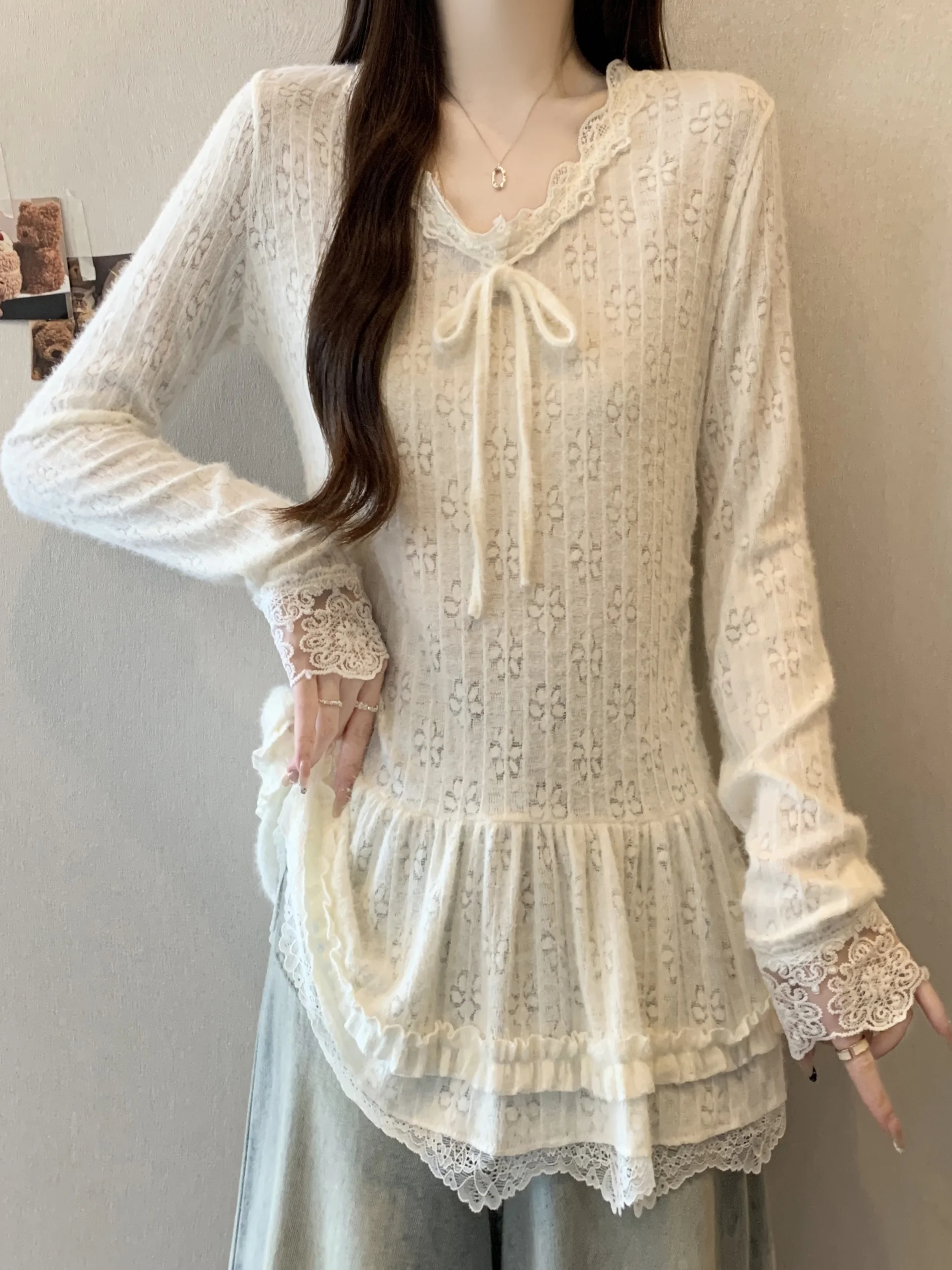 เสื้อลูกไม้สไตล์เกาหลีสำหรับสาวอวบ พร้อมกระโปรงลูกไม้แบบผูกโบว์ ดีไซน์ไม่ซ้ำใคร