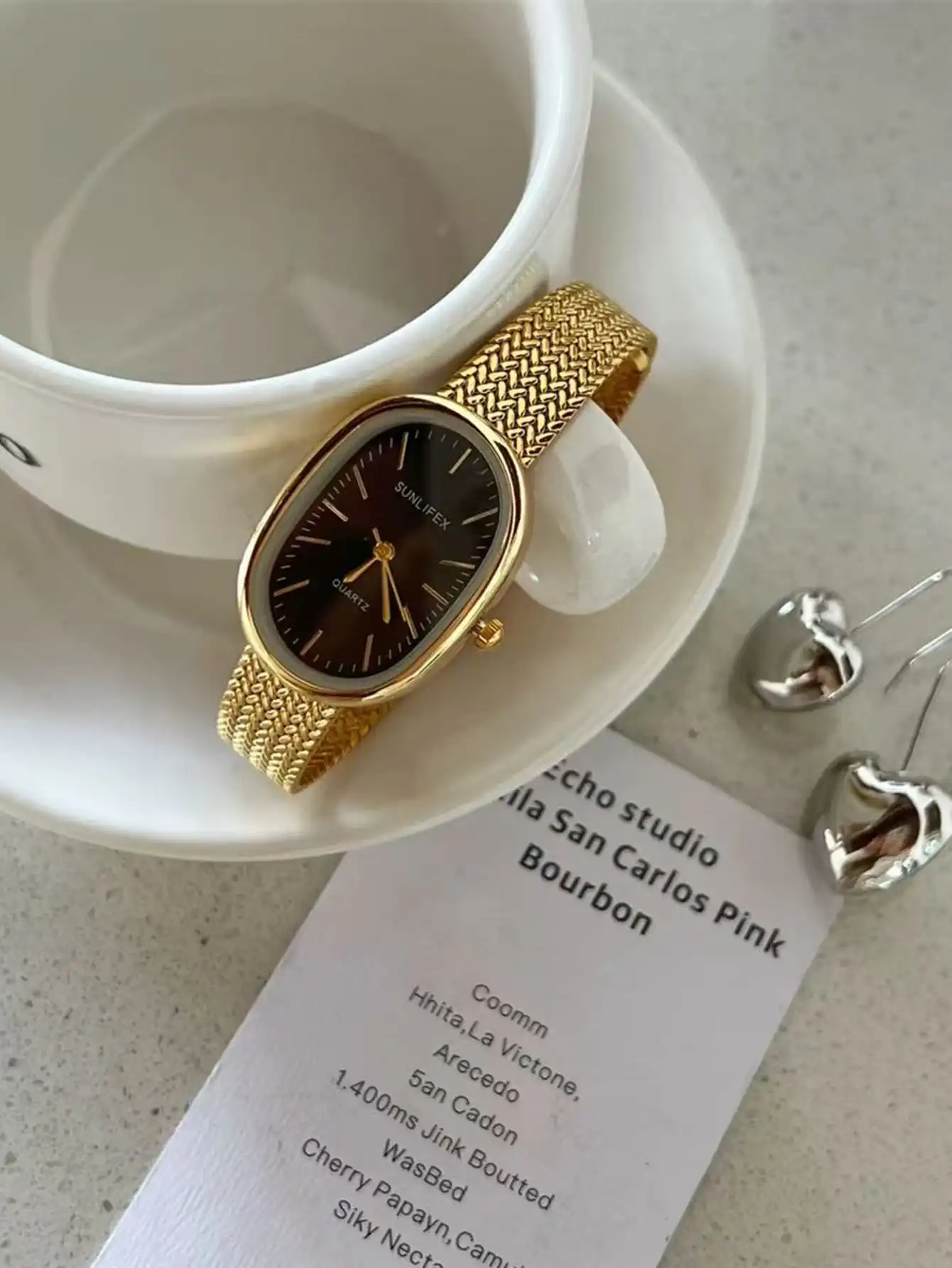 

Элегантные женские кварцевые часы с овальным циферблатом и плетеным сетчатым ремешком