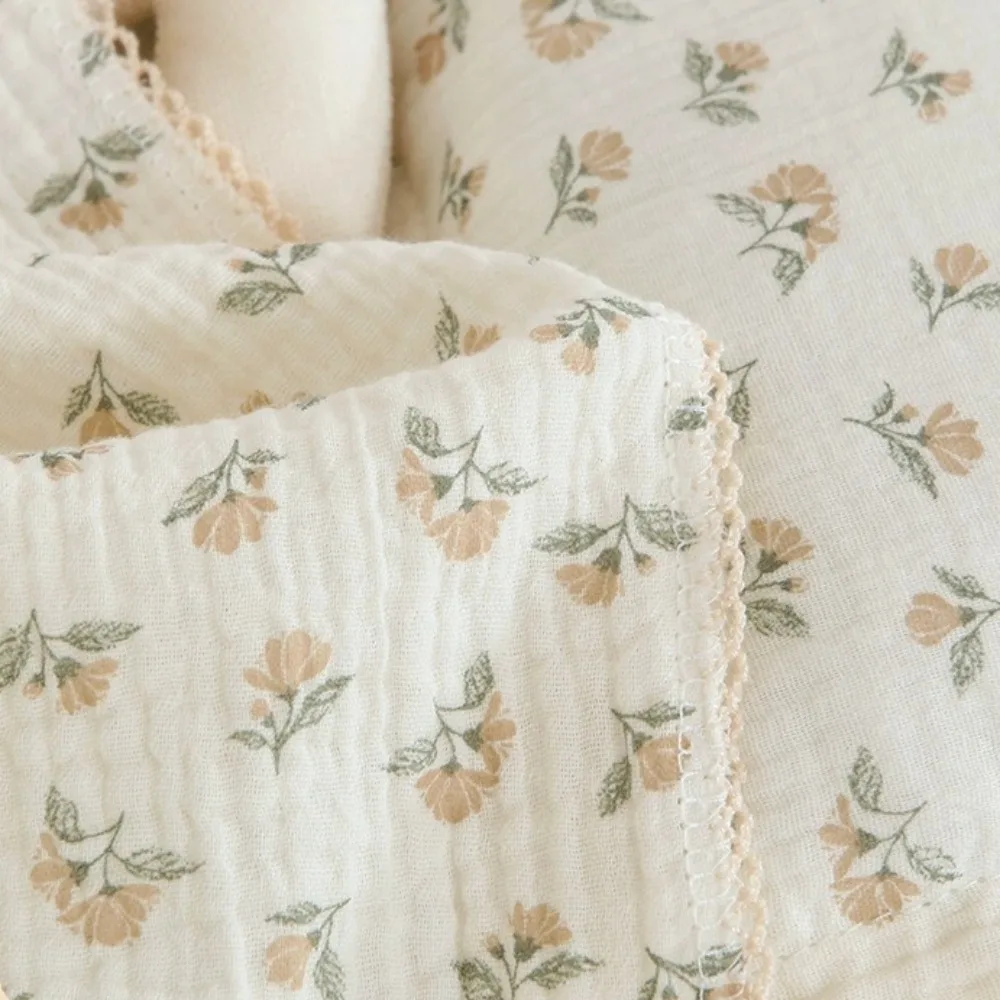 ผ้าห่มเด็กอ่อนเนื้อมัสลินลายดอกไม้สองชั้น ผ้าห่อตัวเด็กน้ำหนักเบา ผ้าห่มคลุมรถเข็นเด็ก ผ้าฝ้าย สำหรับฤดูร้อน