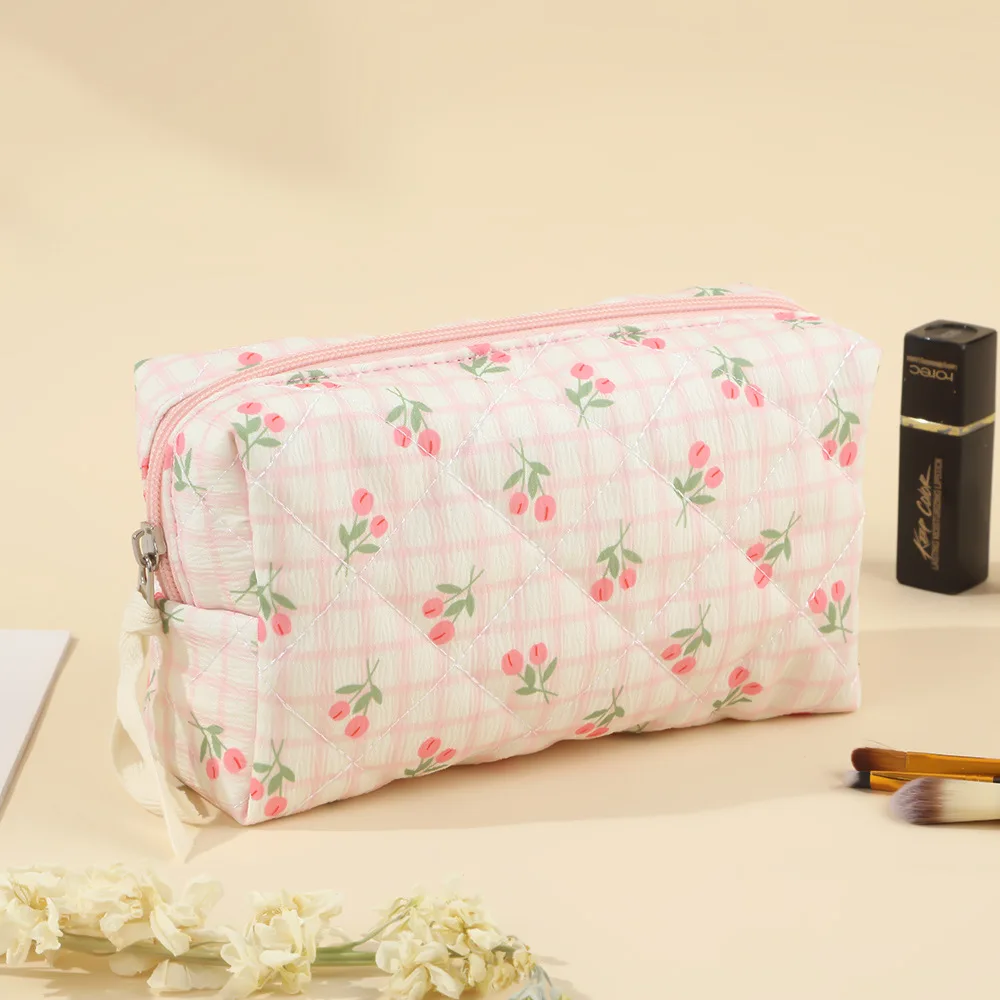 Floral Quilted Lipstick Storage Makeup Bag Women's Cosmetic Bag Travel Skincare Pouch Toiletry Organizer for Beauty Organizer