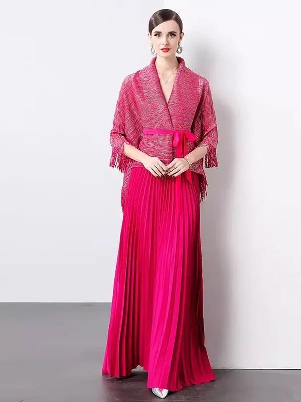 

Fashionable Two-Piece Set Gold Embossed Tassel Cloak Coat Large Size Women's Half Skirt Pleated Ensemble Polyester Fiber