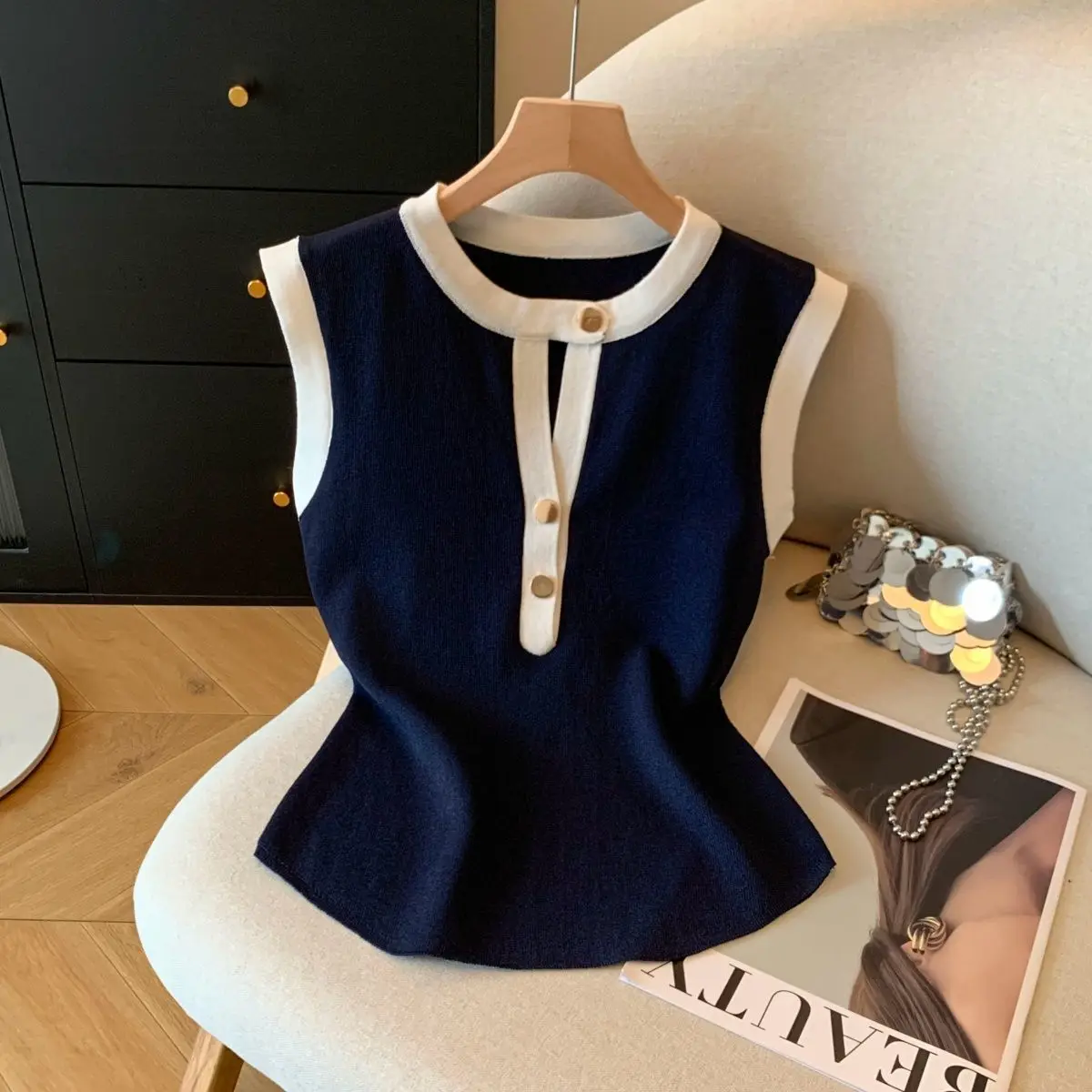Office Lady Knit Vest Women Navy Blue White Contrast Color Block Keyhole Neck Button Detail Slim Fit Elegant Casual Spring Autum