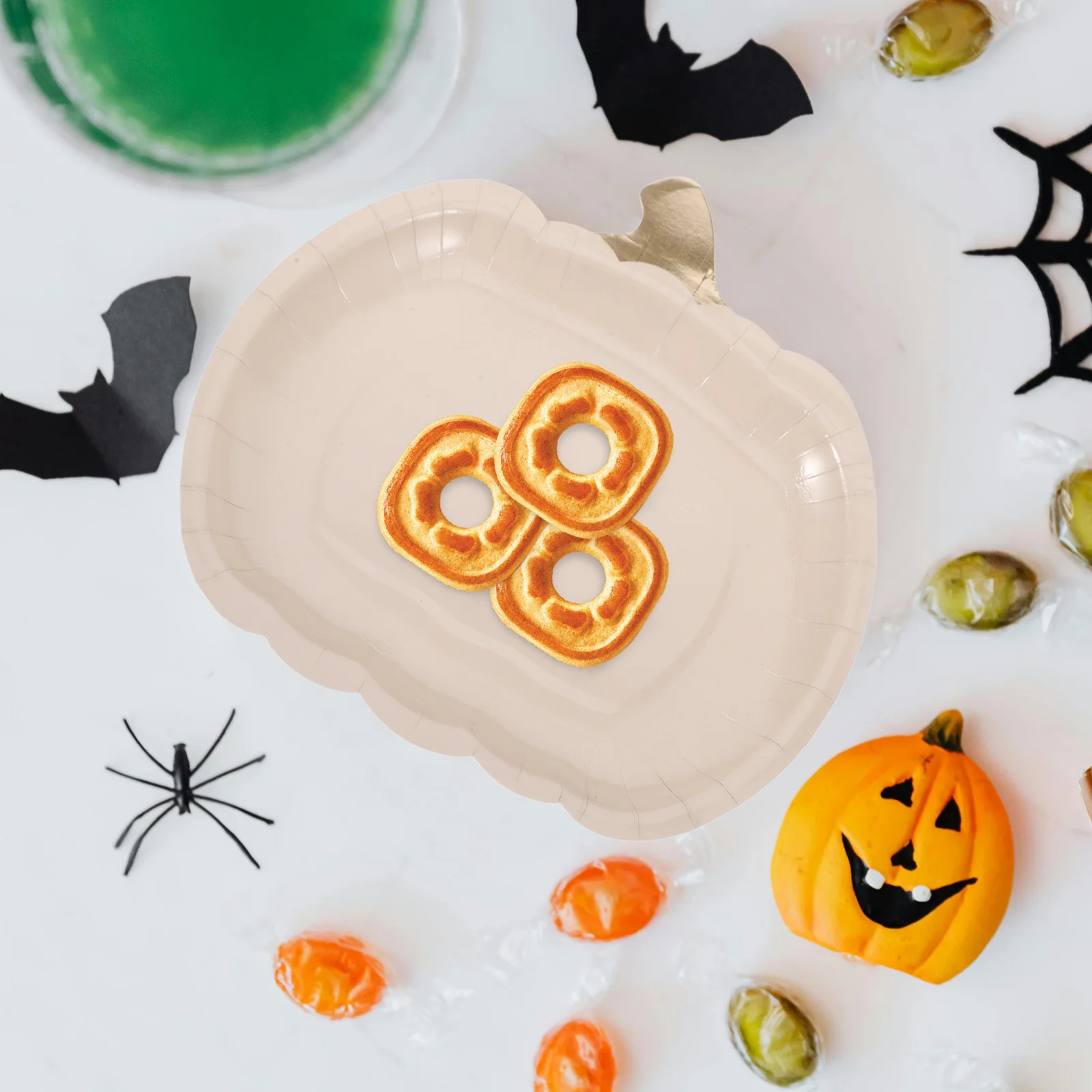 

10Pcs Pumpkin Shaped Paper Plates Fall Halloween Disposable Dinner Plates for Cake Dessert Party Supplies Pumpkin Paper