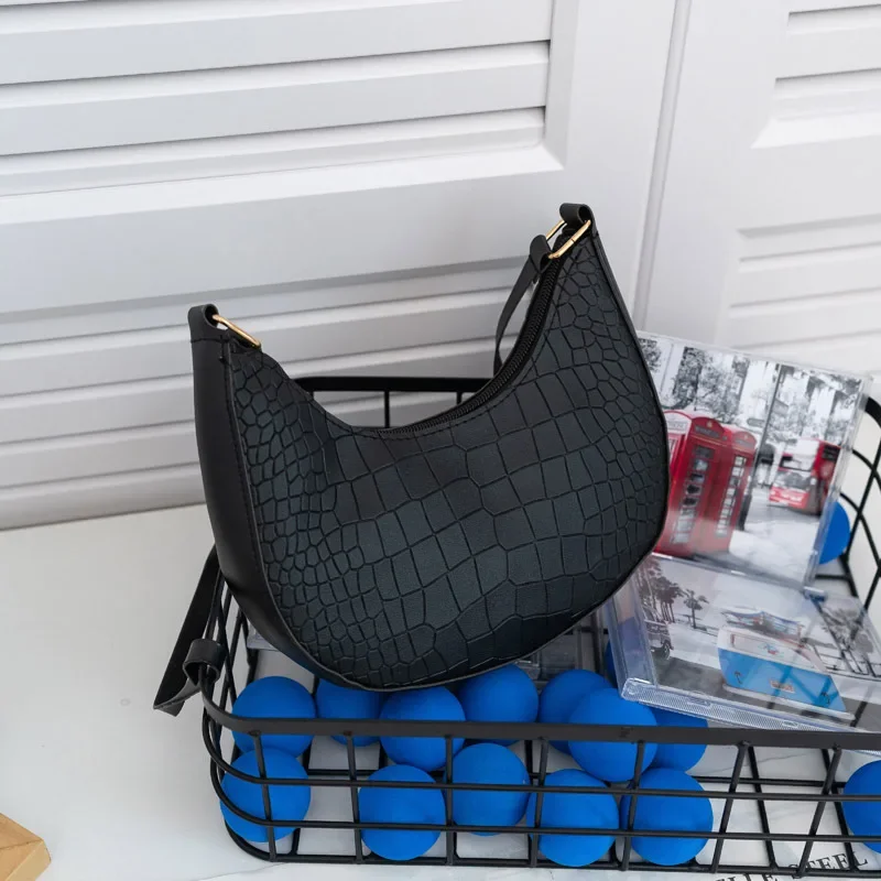 Petit sac sous les bras en PU pour femme, One Initiated Crescent, sacs à main à bas prix, nouveau