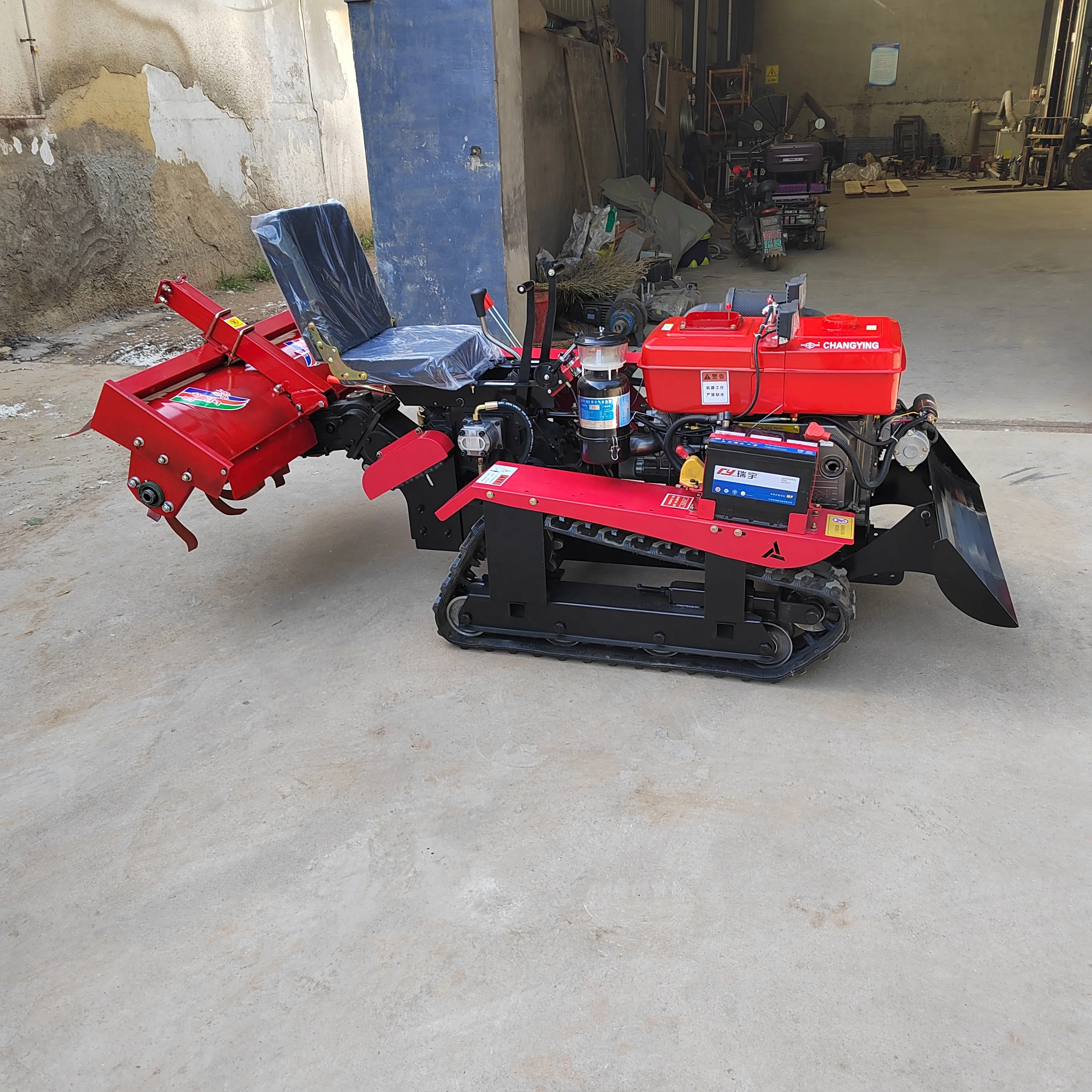 Factory multifunctional rotary tiller mini farm rotary tiller diesel crawler rotary tiller