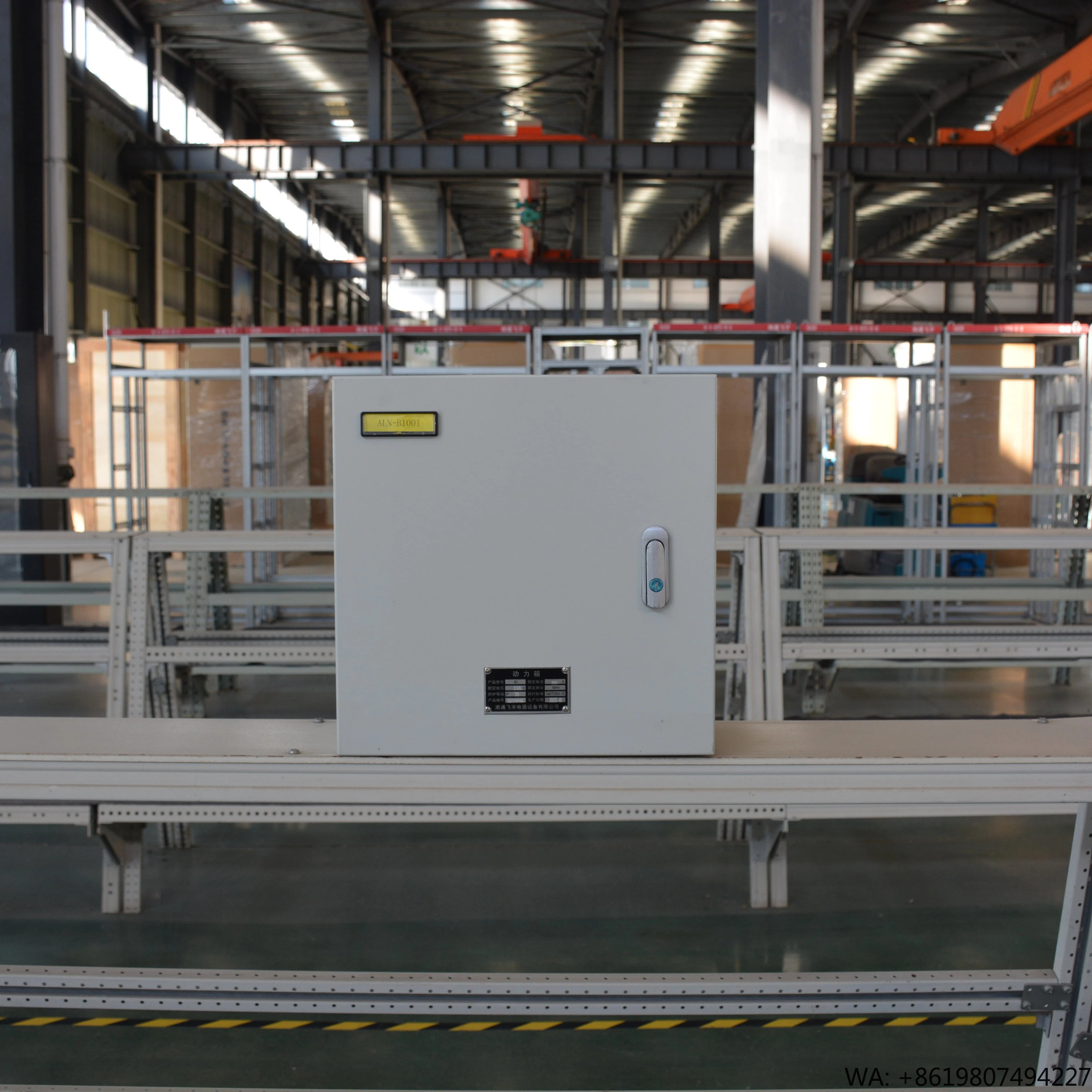 

Outdoor Electrical Cabinet Inverter Battery Control Cabinet Distribution Box with LCD IP55 Model XL