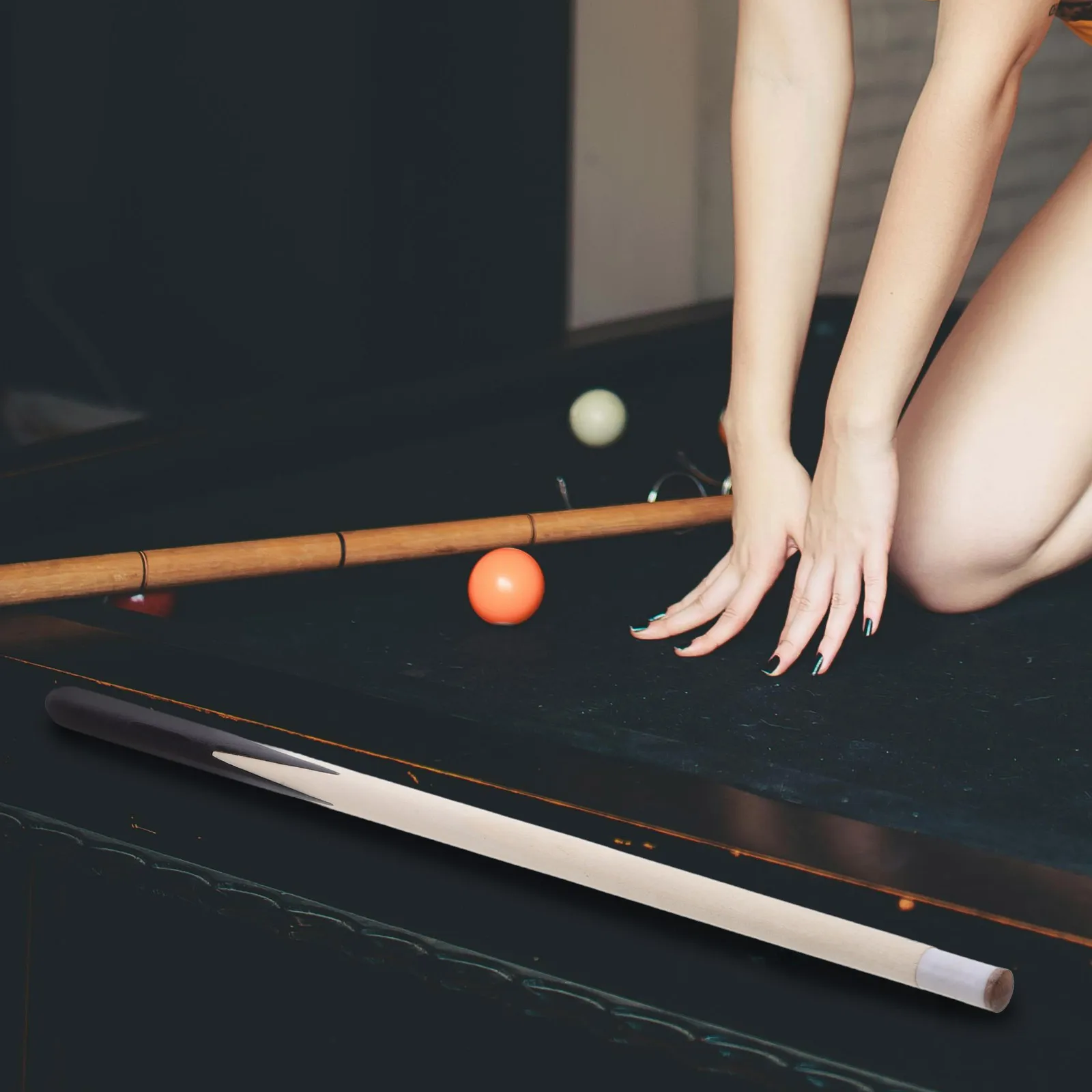 

2Pcs Mini Short Pool Cue Wooden Billiard Cue Sticks Lightweight Comfortable Grip Pool Stick Billiard Stick Billiards Tool