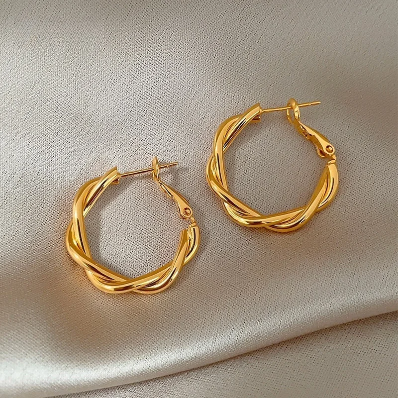 ruth-well-twisted-spiral-ear-rings-women's-fashionable-luxury-sensation-earring-jewelry-accessories
