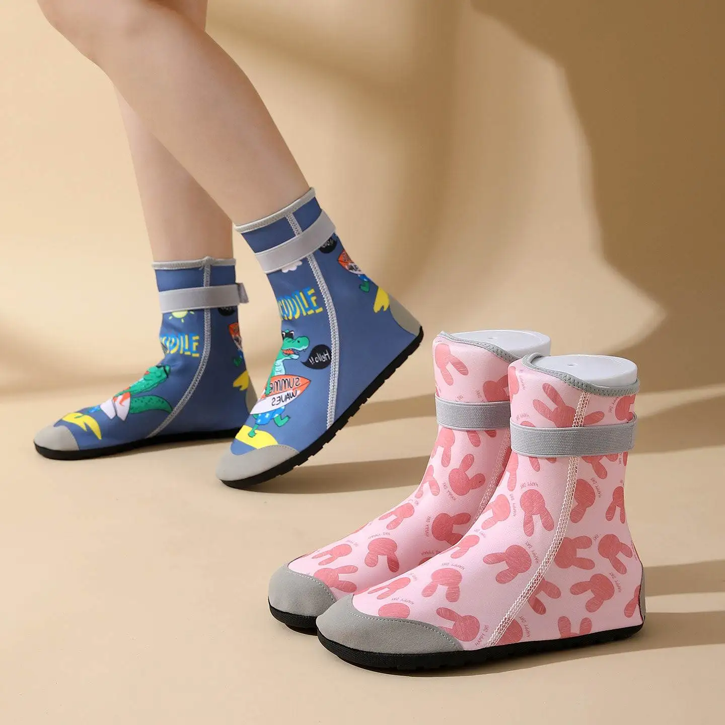 

High-Tube Children's Beach Shoes Anti-Slip Diving Shoes Water-Proof Baby Beach Socks for Swimming And Wading at the Coast