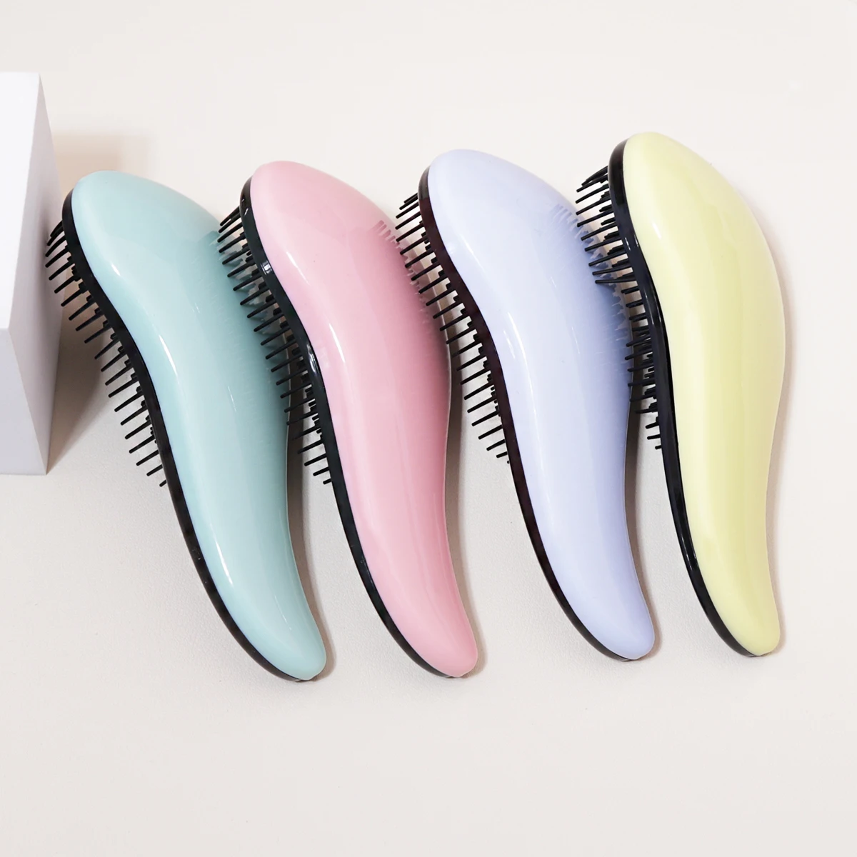 

Wholesale massage brush shower wet winding massage hair brush curly brush salon hairdressing tool Special for real hair wigs