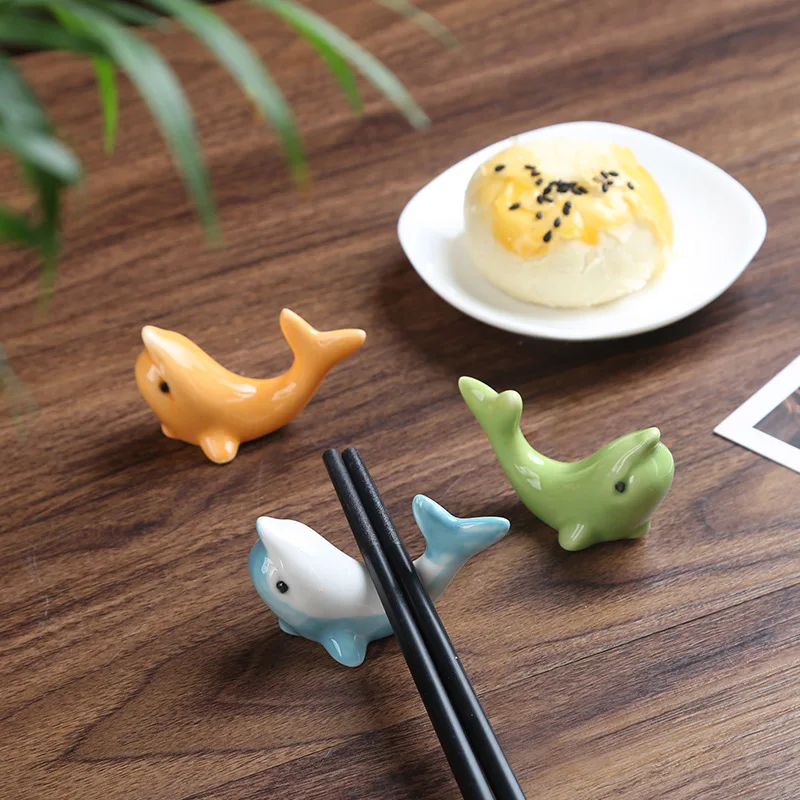 5.7cm Cute Ceramic Chopsticks Holder Good Quality Ceramic Chopsticks Pillow Spoon Rest Holders for Kitchen