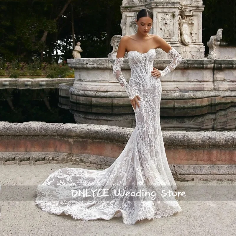 絶妙なレースマーメイドウェディングドレスストラップレスバックレス花嫁ウエディングドレスコルセットフロアレングステールブライダルガウンカスタマイズ