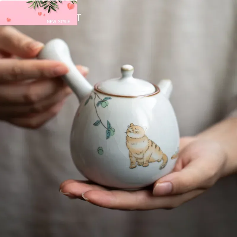 

230 мл китайский чайник Ru Kiln с боковой ручкой, керамический чайник ручной работы с милым котом, портативный чайник с фильтром для путешествий, домашний чайный сервиз