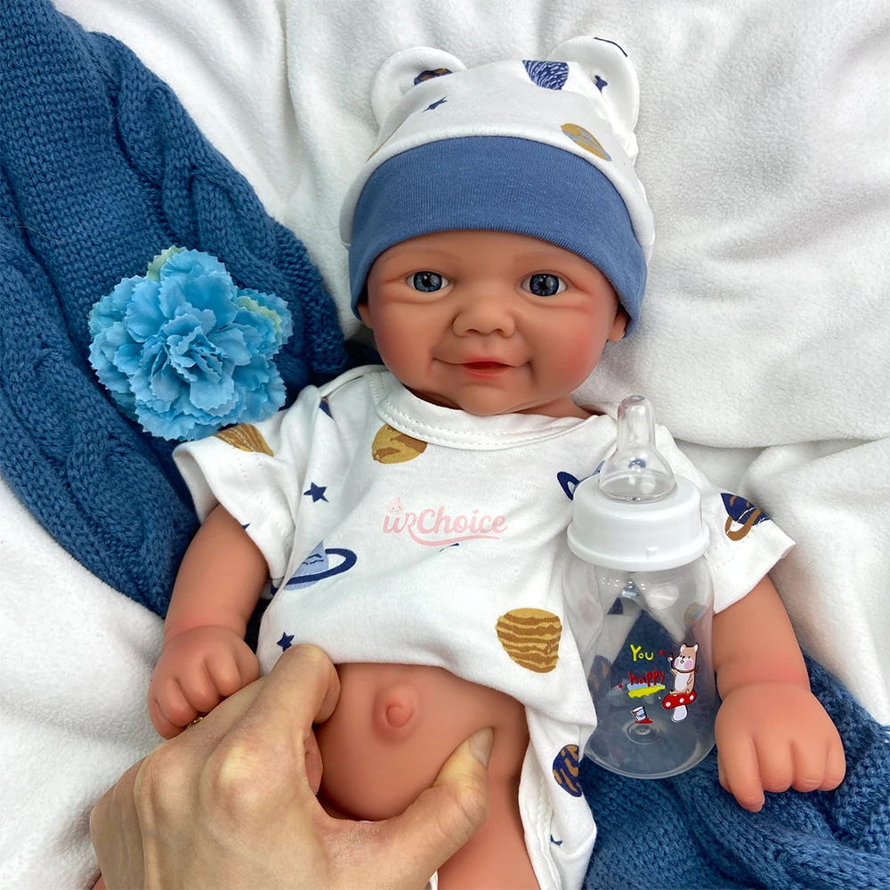 Realistyczna lalka reborn dla dziewczynki, 43 cm, silikonowa, ręcznie robiona, miękkie niebieskie oczy, urocza lalka odrodzona, idealna na prezent dla kolekcjonera.