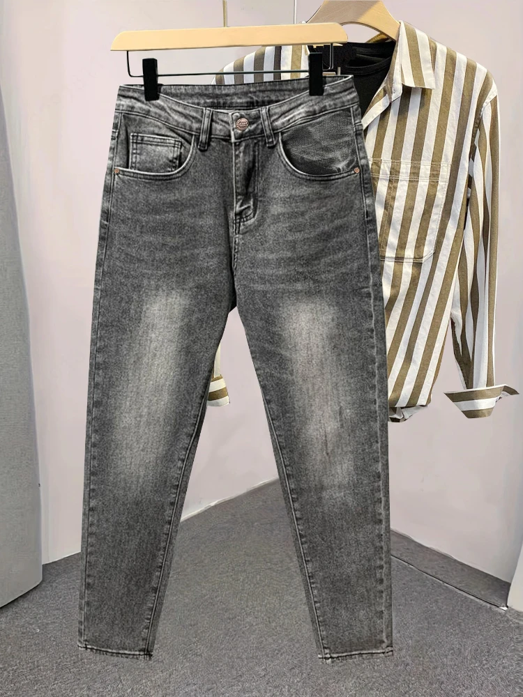 

Men's Grey Washed Straight Leg Jeans Casual Versatile Slim Fit Denim Pants Fashion Solid Color Minimalist Daily Wear Trousers